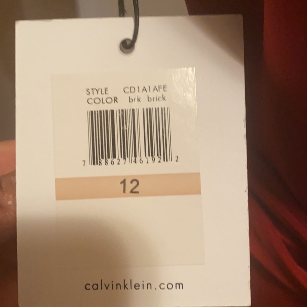 Calvin Klein - Picture 4 of 4